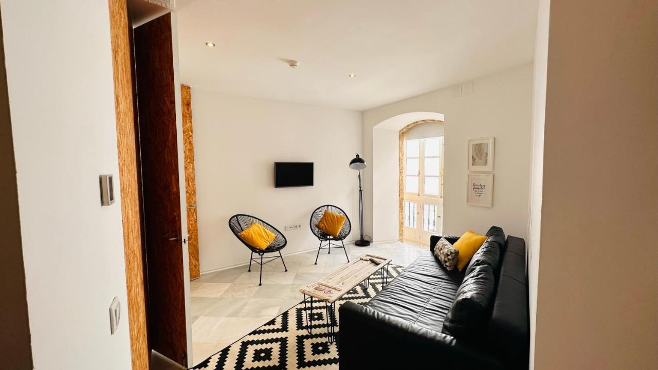 Apartamentos Gadir Centro Cádiz Exteriör bild