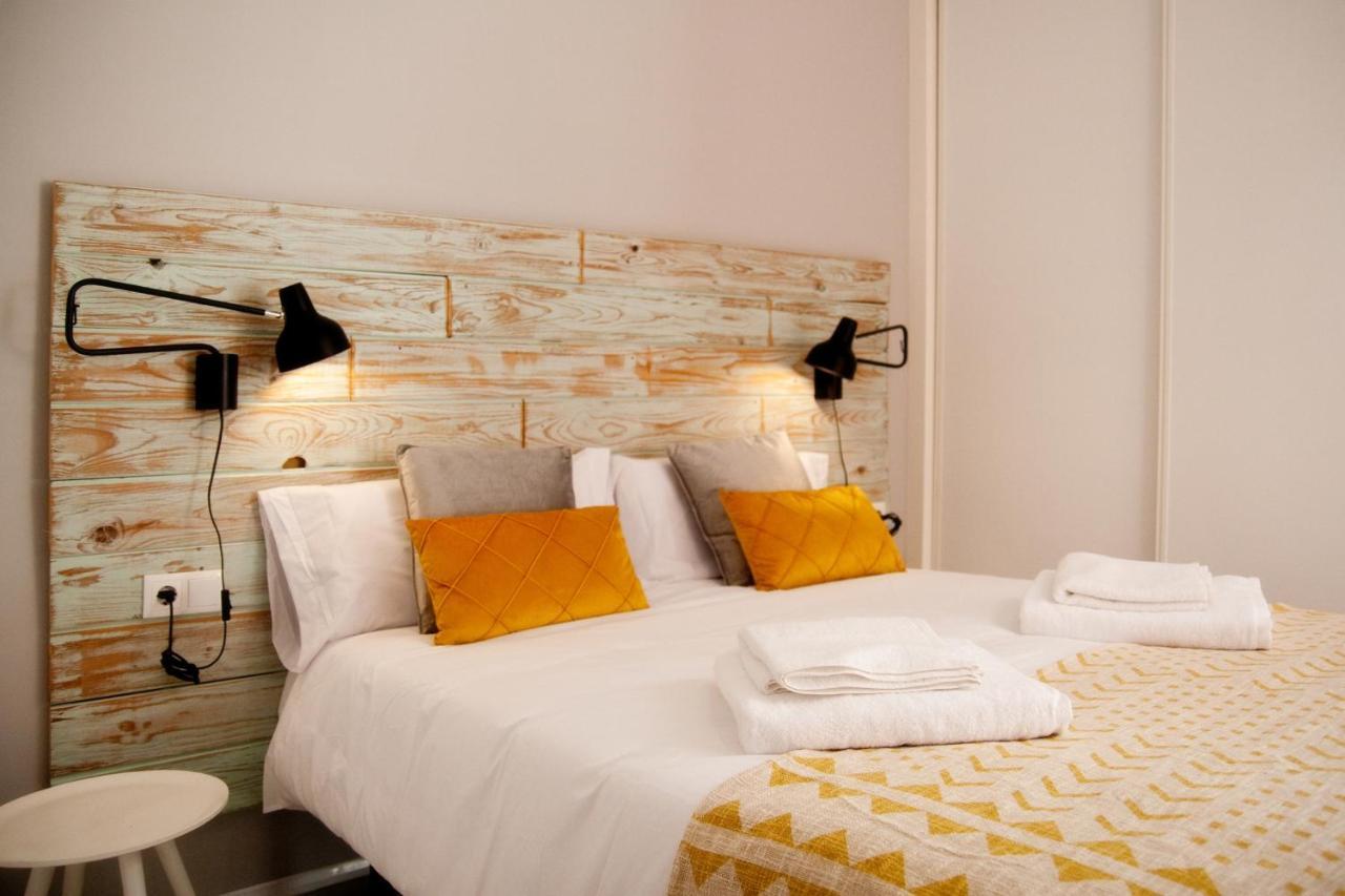 Apartamentos Gadir Centro Cádiz Exteriör bild