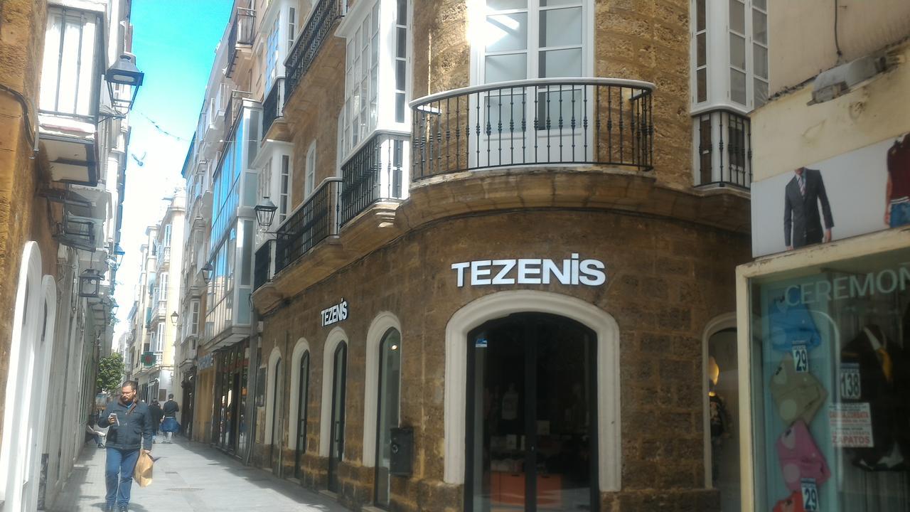 Apartamentos Gadir Centro Cádiz Exteriör bild