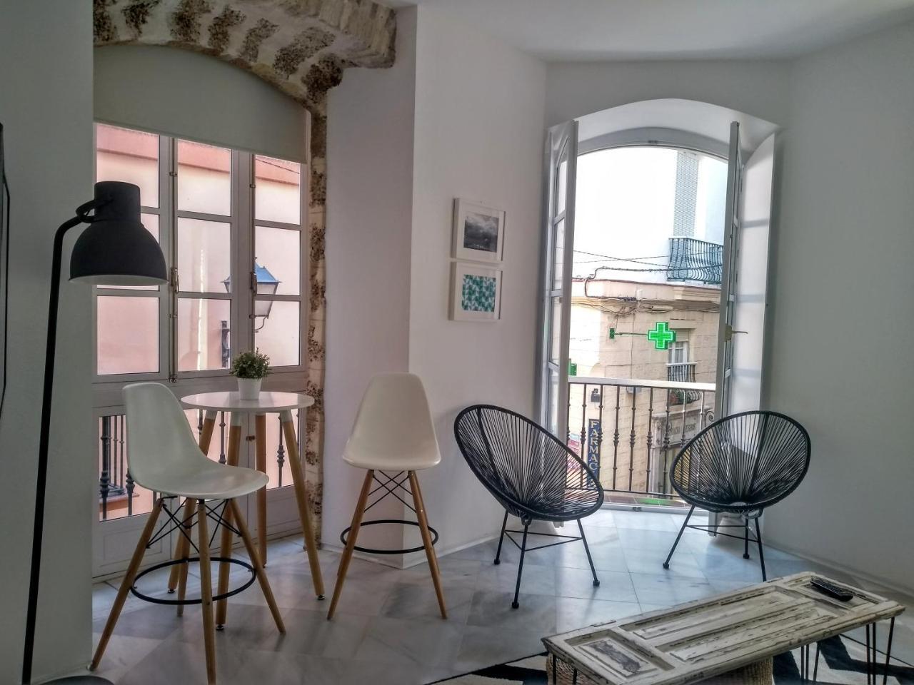 Apartamentos Gadir Centro Cádiz Exteriör bild